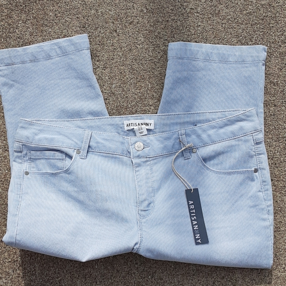 Womens Capris